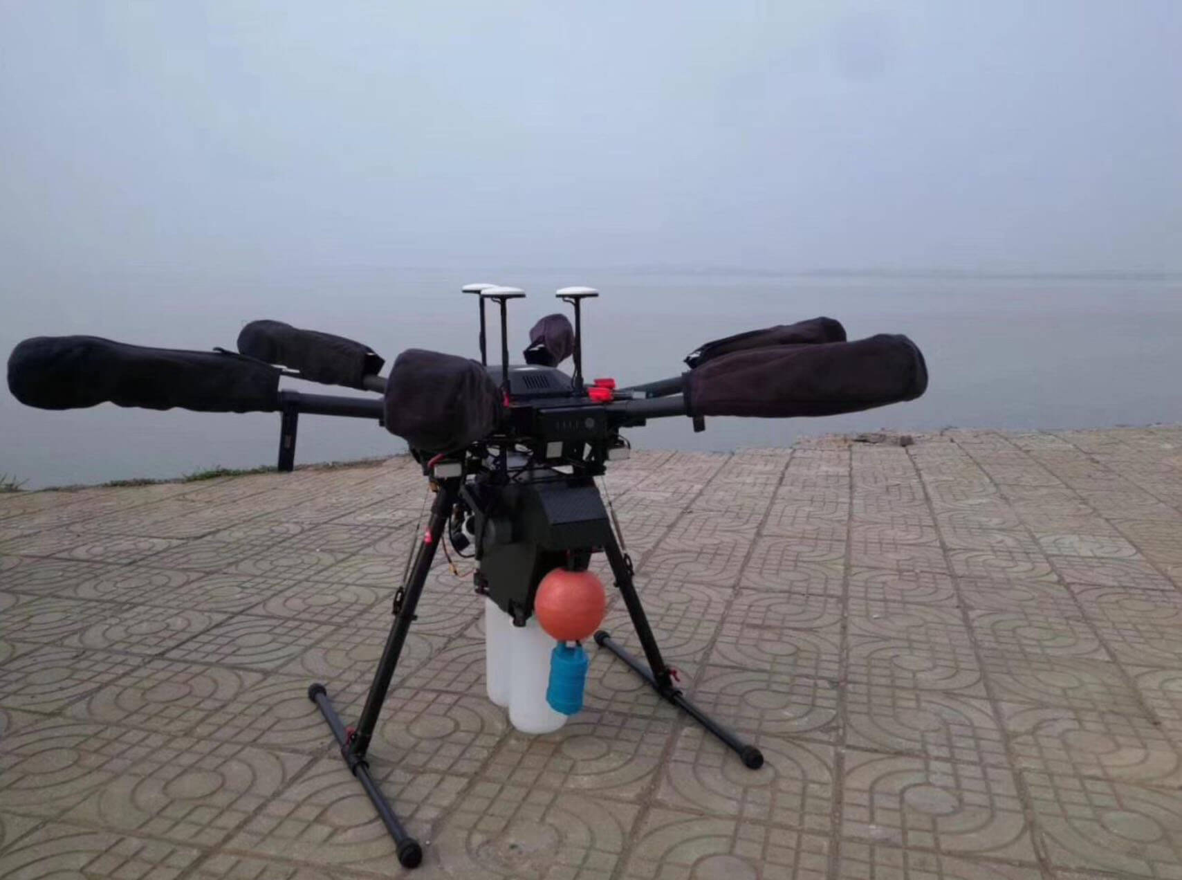 Устройство для отбора проб воды с квадрокоптера DJI Matrice 600 Pro