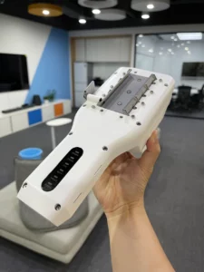 Speedip - устройство для забора образцов воды и других жидкостей.