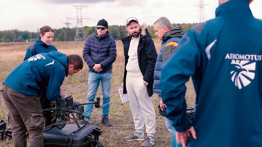 Нестандартное применение дрона DJI Matrice 300 RTK при прокладке линий связи (ВОЛС)