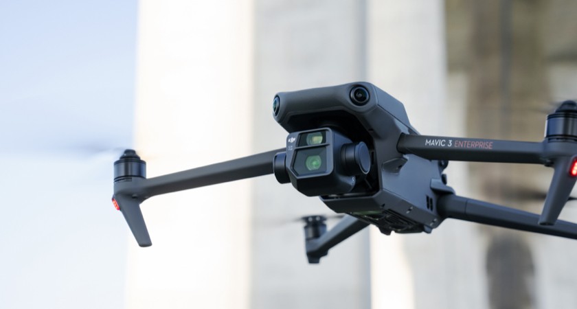 Промышленный картографический беспилотник Mavic 3 Enterprise.